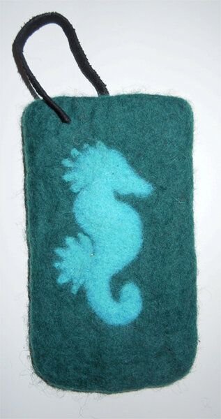short'n'pietz Handytasche handgefilzt aus 100% Schafswolle