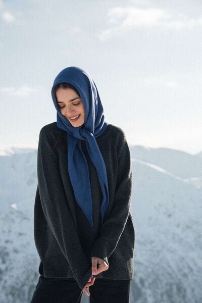 Kopyto BIRUANG XL Große Bandana / Halstuch 100% Merinowolle RWS-zertifiziert, ökologisch, unifarben