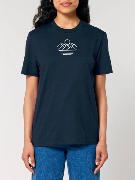Human Family Bio Unisex Rundhals T-Shirt "Mountain Silhouette"