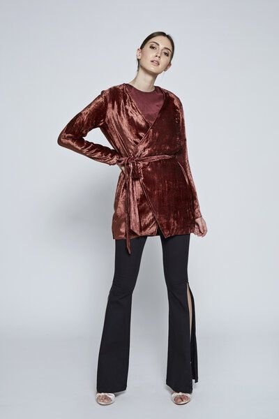 ÏMAIMA Roya Samt Blazer aus Modal in Rost