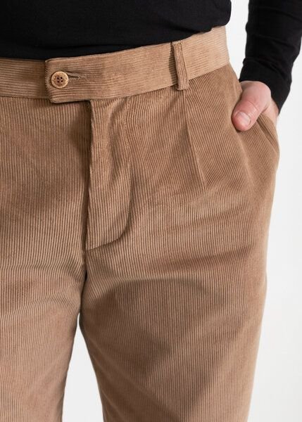 De IONESCU Die Premium Cordhose "Hamburg“ aus Bio-Baumwolle