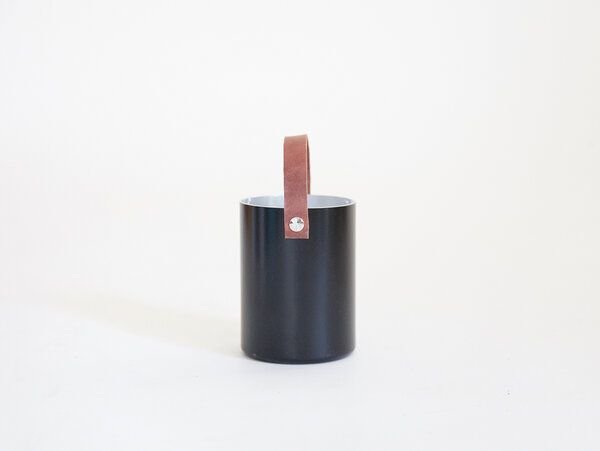 werkvoll by Lena Peter Recycling Feuerlöscher Henkeldose FIRE