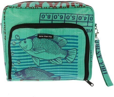 MoreThanHip XL Kulturtasche (6,5 Liter) aus recycelten Fischfutterbeuteln - Lexi