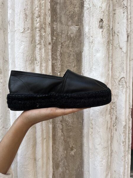 Jutelaune Black Slippers