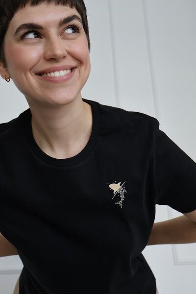 Kultgut Artdesign - Biofair- Flauschiges Femin Shirt / Little Shark