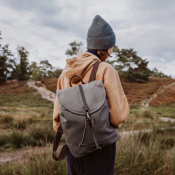 NORDLICHT Rucksack aus 100% Bio-Baumwolle und Naturleder MATTIS