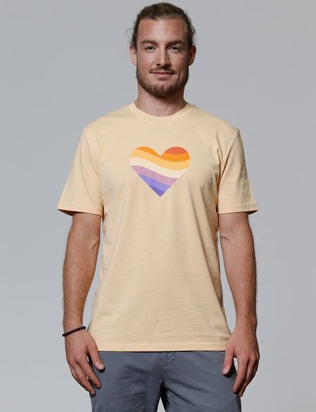 watapparel T-Shirt Unisex Rainbow Heart