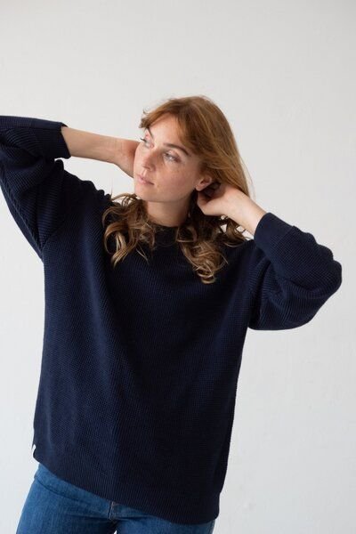 TIRALAHILACHA Unisex Tam Sweater Organic Cotton in Navy Blue