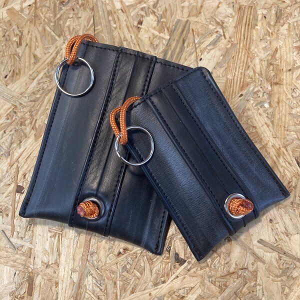 ARTHURKOPF Schlüsseletui aus Fahrradschlauch, Schlüsselglocke