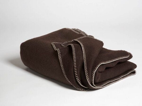 Yumeko Yakwolle Decke Dark Brown 150x200 cm
