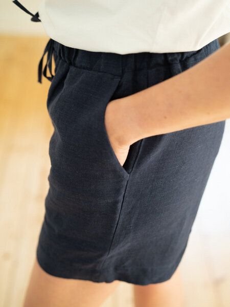 Thumbnail - FUXBAU Frauen Leinenshorts