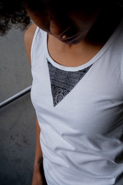 Thumbnail - Top Agra front Triangle aus Fairtrade-Baumwolle – Normale Passform Schnitt – Dünn Träger – Rund Ausschnitt – 100% in der...