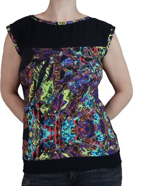 liebewicht Bio Jersey Shirt mit U-Boot Ausschnitt schwarz neon