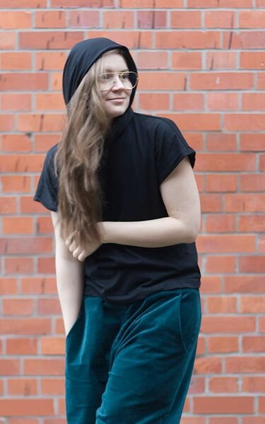 Golden Circle Clothing T-Shirt mit Kapuze aus Baumwolle (Bio)