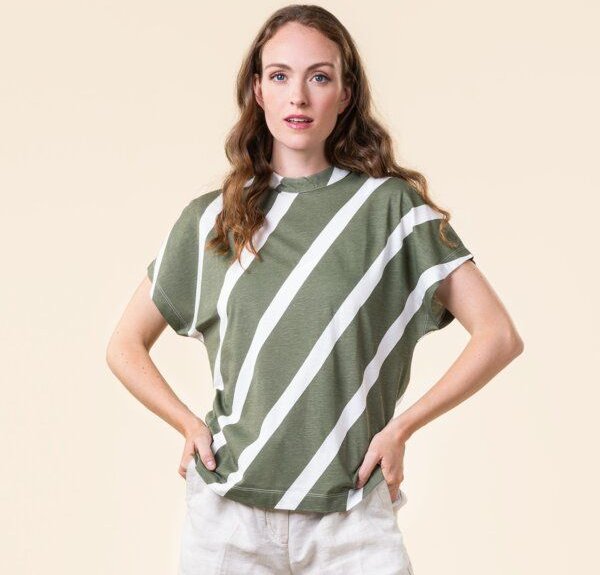 Living Crafts T-Shirt - THONA