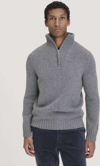 hessnatur Strick Troyer Regular BETTER RECYCLING aus reiner Bio-Merinowolle