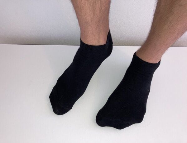 flat design by Mareike Kriesten Sneaker Socken für Herren aus Bio-Baumwolle, schwarz, fair hergestellt