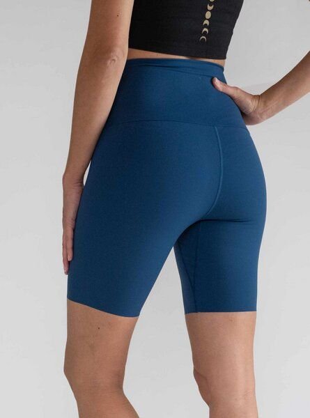 Arctic Flamingo Yoga Shorts FEATHER aus Rizinusöl PETROLBLAU