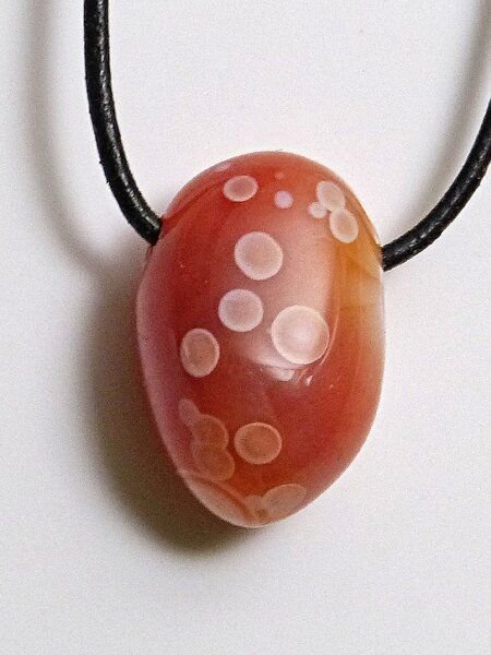 OneWorldMinerals Augen-Carneol Edelstein, Schmuckanhänger, gebohrt