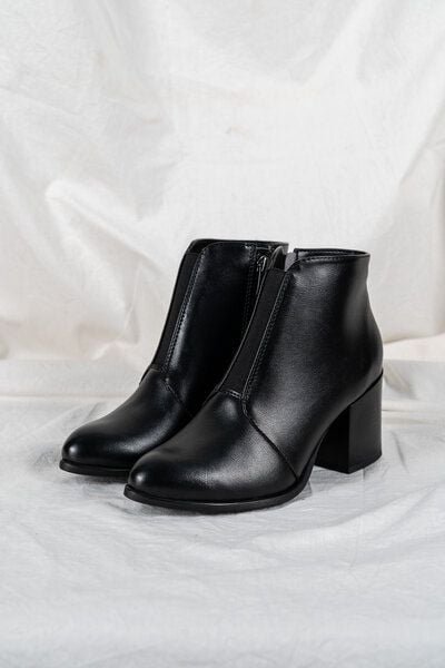 AGAZI HANA (black) - plant based ankle boots