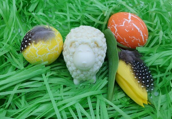 Kleine Auszeit Manufaktur Osterlämmchen / Pummelschäfchen - Naturseife, vegan, palmölfrei & plastikfrei