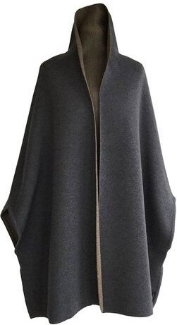 austriandesign.at MantelCape reversibel aus extrafeiner Merinowolle