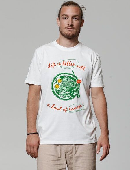 watapparel T-Shirt Unisex Life is better with ramen