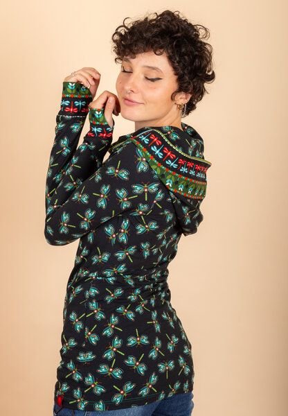 Die rote Zora Zora Hoodie mit Muster