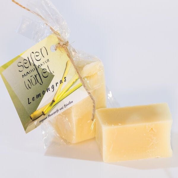 Seifenmanufaktur Würfel handgefertigte vegane Haarseifen aus Bioölen, Lemongras Würfel