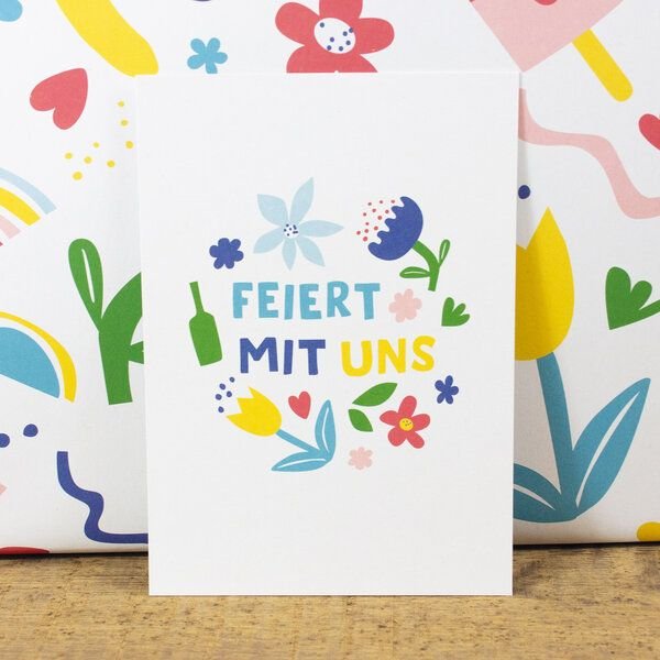 Bow & Hummingbird Postkarte Feiert mit uns