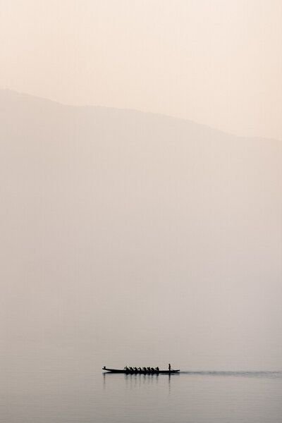 Photocircle Poster / Leinwandbild - Early Morning Dragon Boat