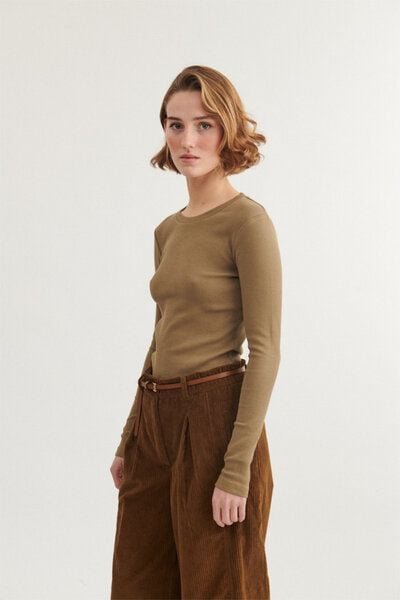 Basic Apparel LUDMILLA Langarmshirt aus Bio-Baumwolle