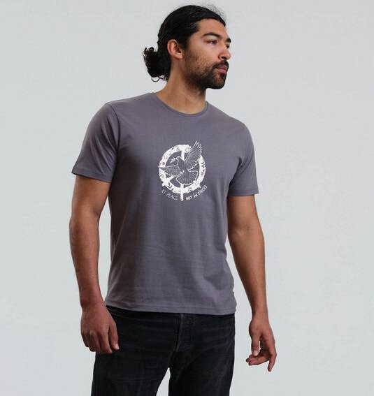 GARY MASH T-Shirt At Peace aus Bio-Baumwolle