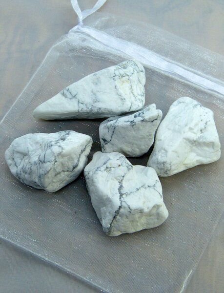 OneWorldMinerals Magnesit Wassersteine im Organzabeutel - quintESSENCE Wassersteine