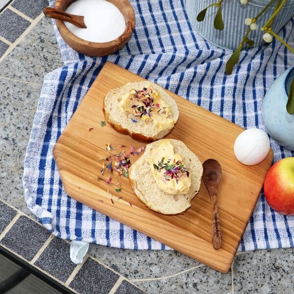NATUREHOME Schneidebrett Frühstücksbrett Holz Massiv mit Eierbecher
