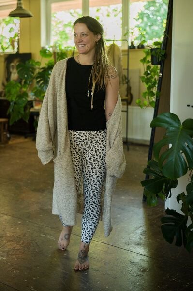 YogiLiebe Damen Tank Top „Flow“ aus Bio-Baumwolle – weich, sicher & zeitlos