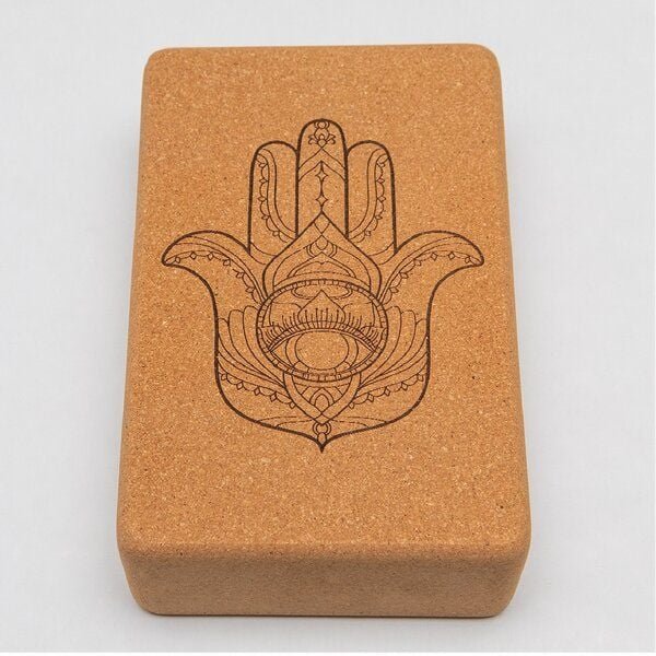 Divasya Yogablock "natural touch" aus Kork / mittlere Größe / abgerundete Ecken