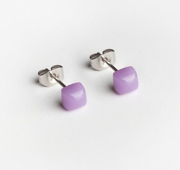 ALEXASCHA Winzige Ohrstecker aus recyceltem Glas | 4mm