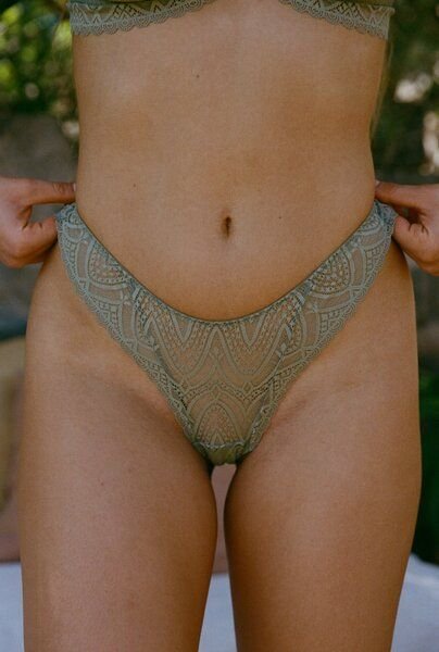 Nénés Höschen Eve