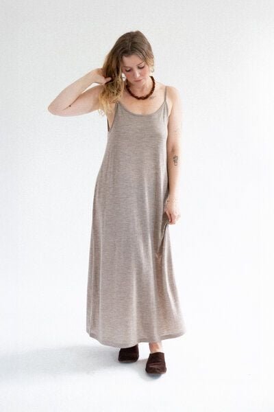 Kopyto MOA Light - Luftiges Sommerkleid aus leichter 100% Merinowolle