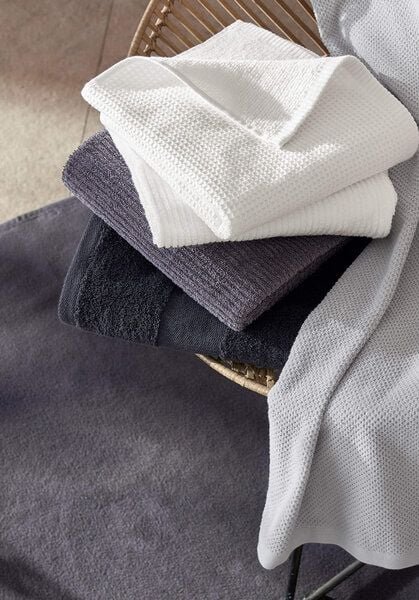 hessnatur Waffelpiqué-Handtuch aus reiner Bio-Baumwolle