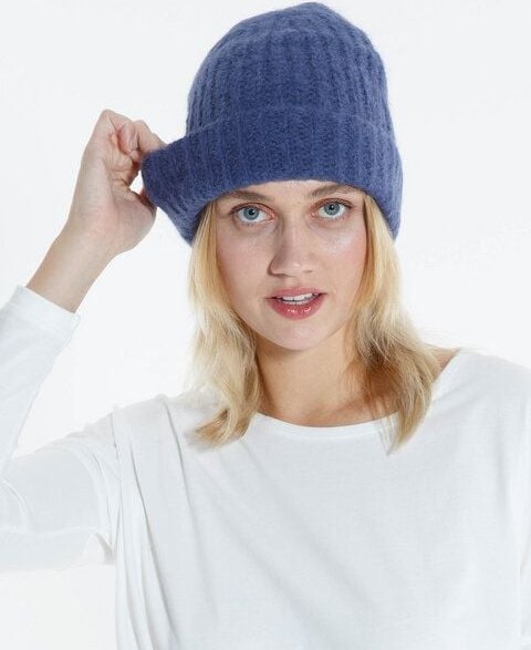 Alma & Lovis Softe Alpaka-Mütze im Rippenstrick