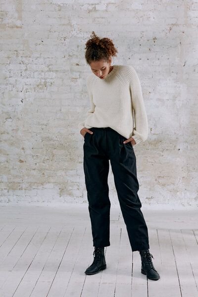 Jyoti - Fair Works Bio-Baumwoll Bundfaltenhose Vishraam