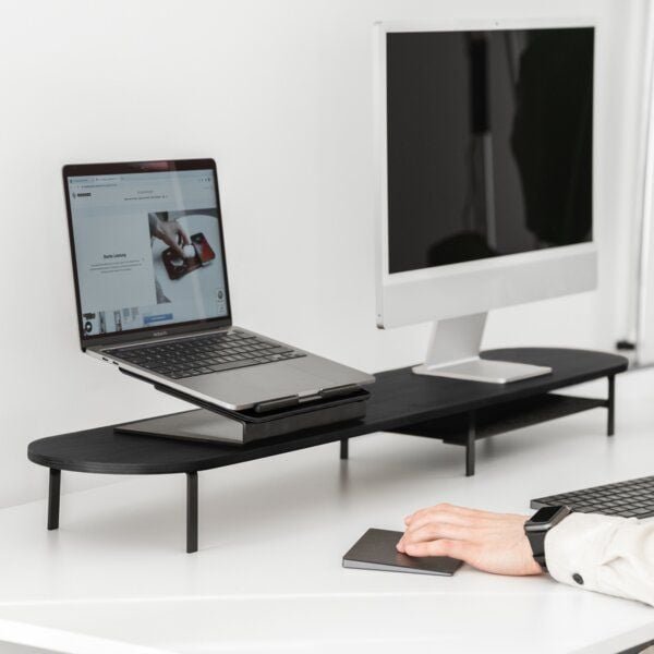 Woodcessories Monitorständer aus nachhaltigem Holz