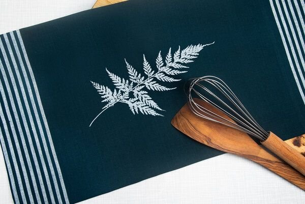 Hirschkind Bio & Fair-Trade-Geschirrtuch "Farn"