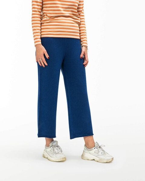 Matona Gestrickte weite Hose für Frauen gefertigt aus recycelter Wolle / Knitted Culotte