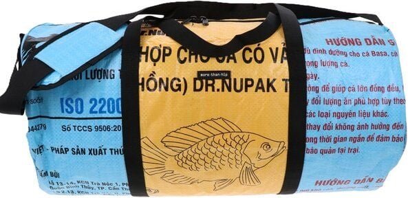 MoreThanHip Wochenend- oder Sporttasche 40L aus recycelten Zement-oder Tierfuttersäcken - Jumbo