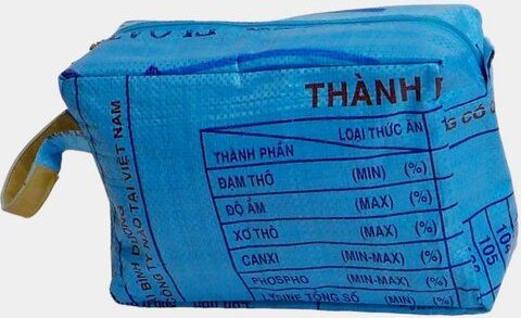 REFISHED fair fashion Necessaire 'WASH ME' - upcycelte Fischfuttersäcke