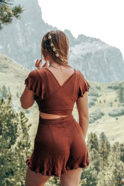 Vivien Joy Wickeltop mit Schmetterlingsärmel - Farrah