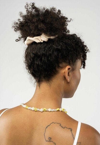 Scrunchie Haargummi AJITHA | von MELA | Fairtrade & GOTS zertifiziert